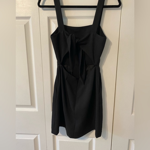Wilfred Aperature Black Dress Sz. 0 - Picture 3 of 5